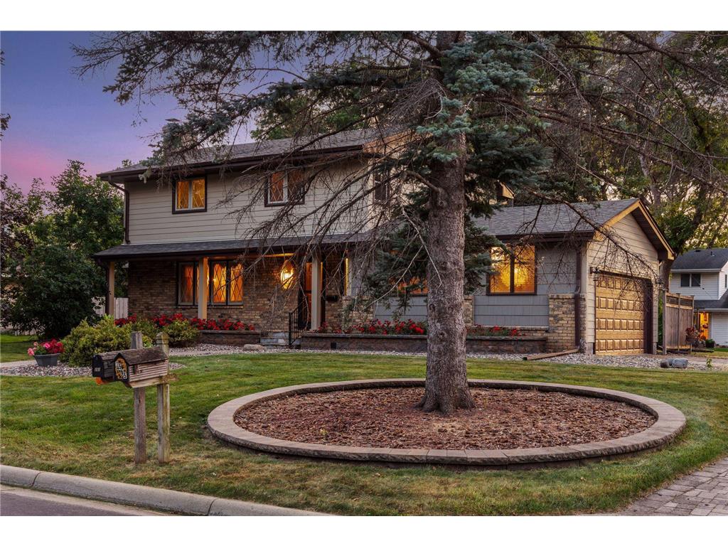 2565 Zane Avenue N Golden Valley MN 55422 6596156 image1