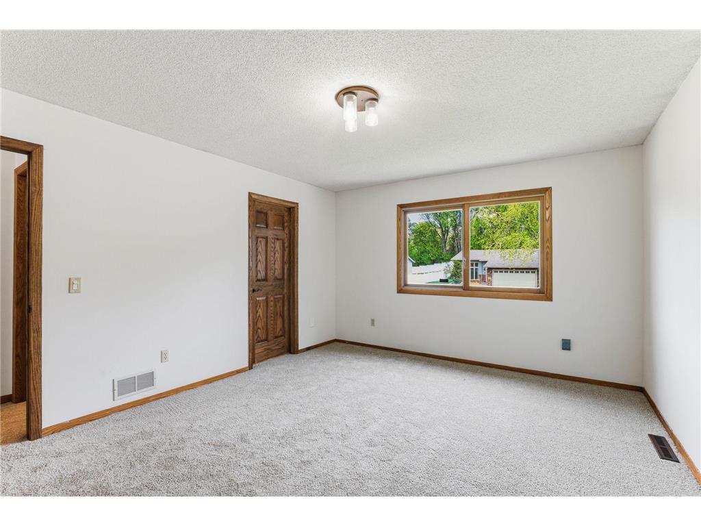 2566 Cochrane Drive Woodbury MN 55125 7074962 image11