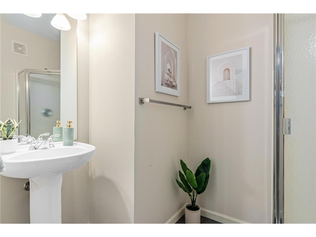 2566 Ellis Avenue #103 Saint Paul MN 55114 7005850 image13