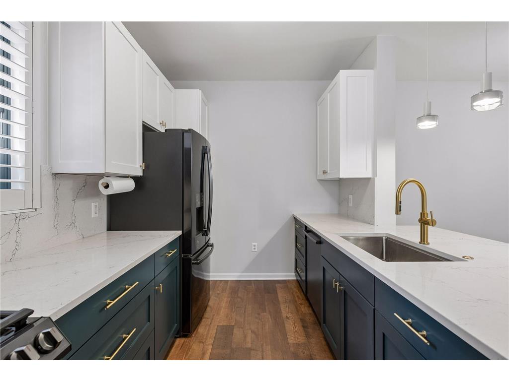 2566 Ellis Avenue #104 Saint Paul MN 55114 7096043 image10