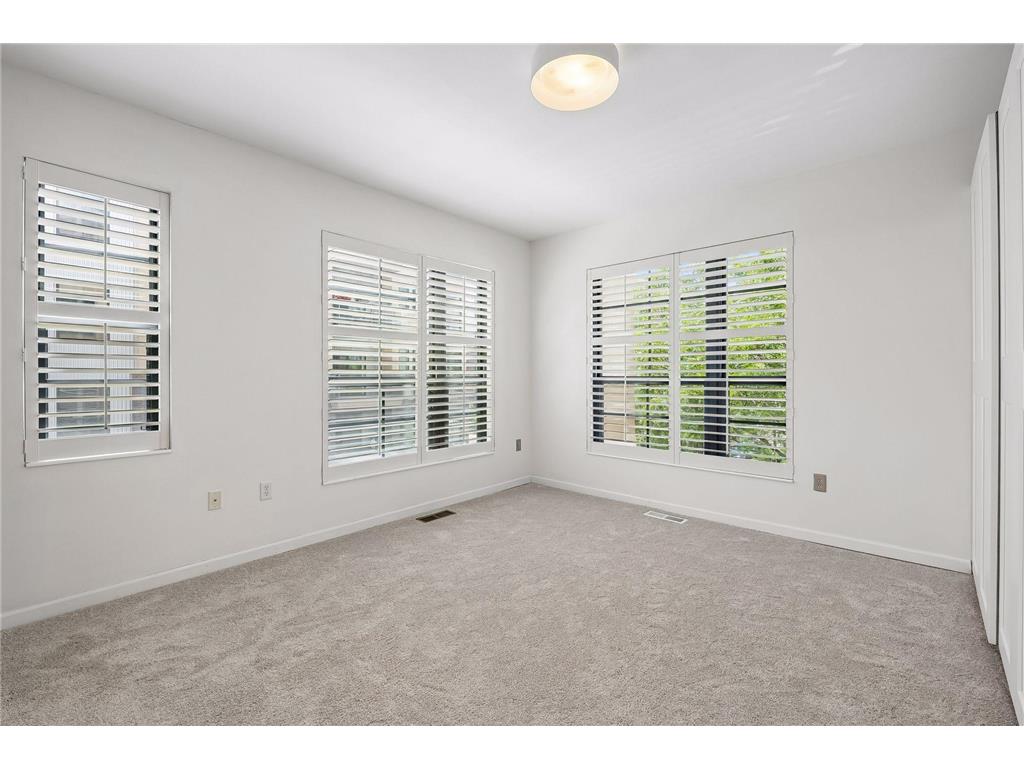 2566 Ellis Avenue #104 Saint Paul MN 55114 7096043 image16