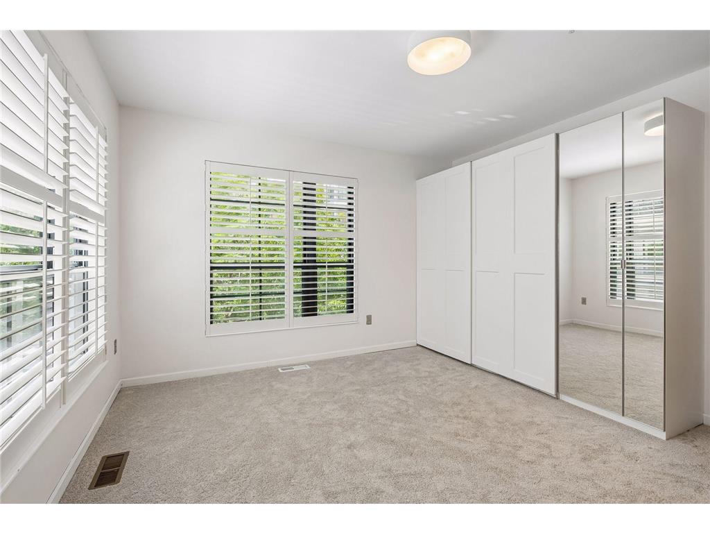 2566 Ellis Avenue #104 Saint Paul MN 55114 7096043 image17