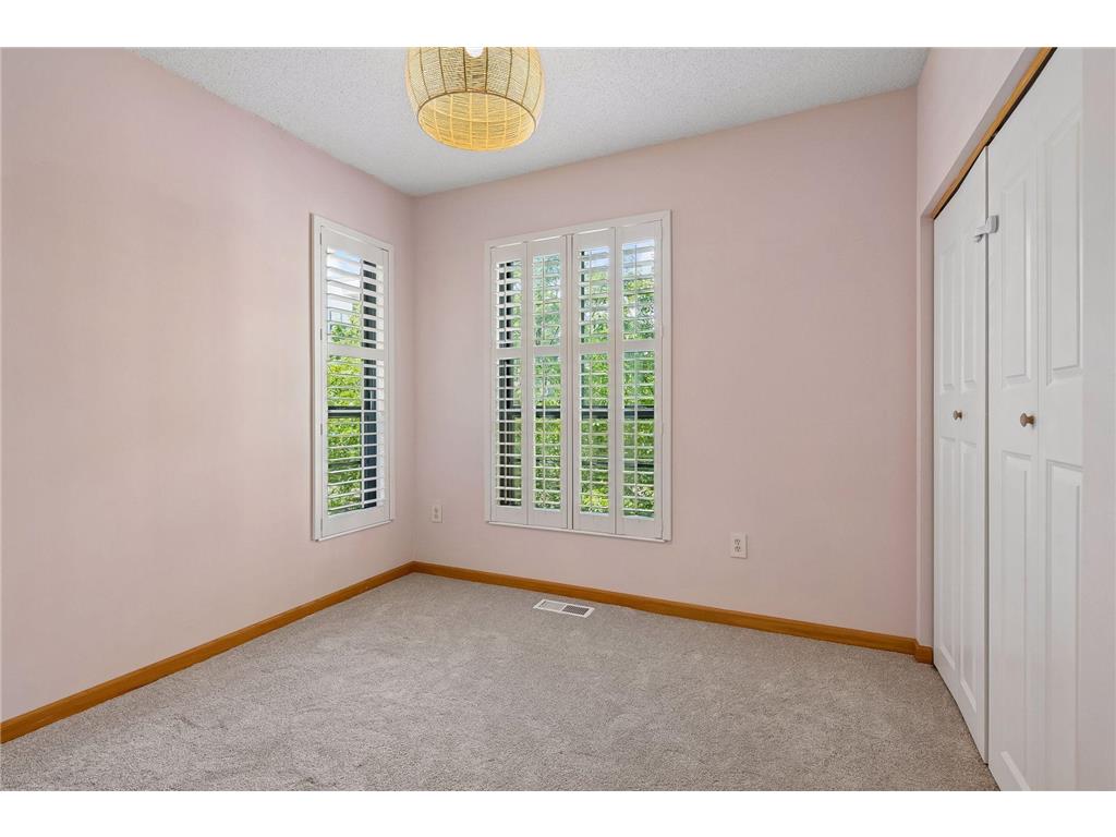 2566 Ellis Avenue #104 Saint Paul MN 55114 7096043 image22