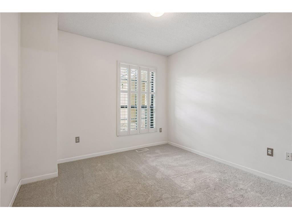 2566 Ellis Avenue #104 Saint Paul MN 55114 7096043 image24