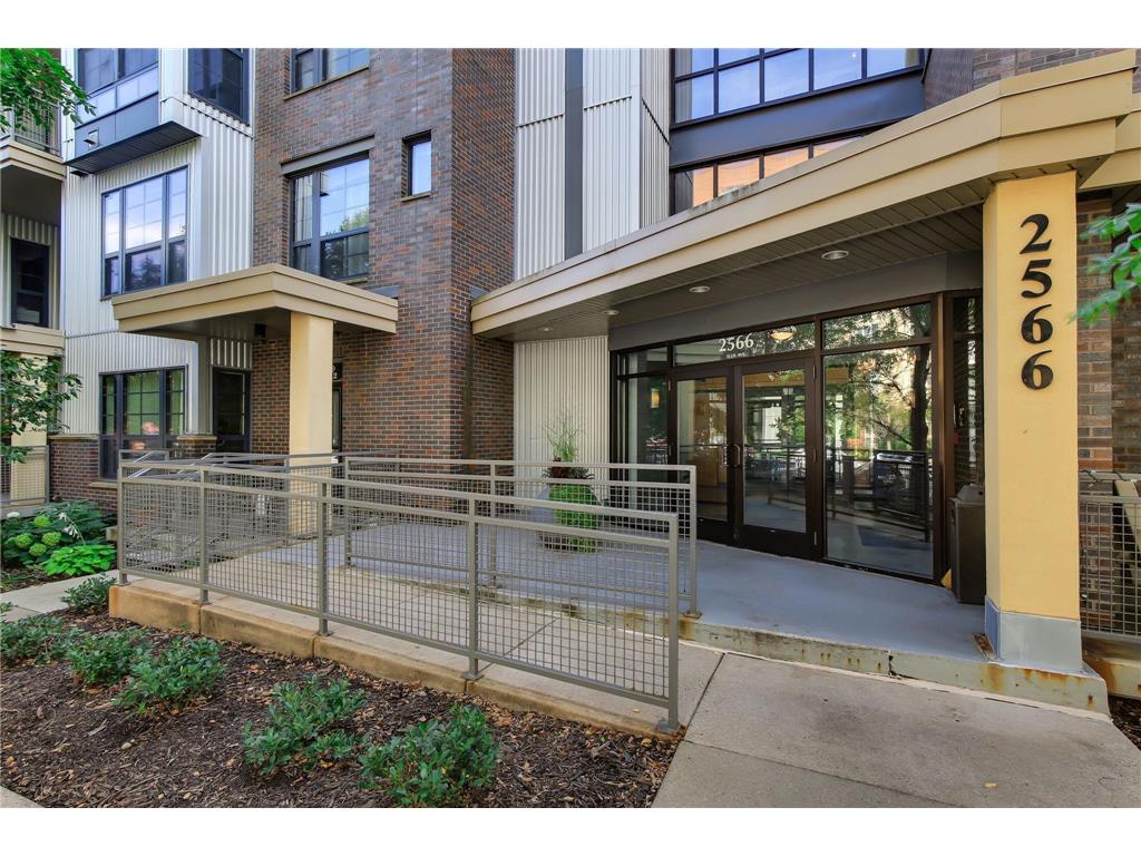 2566 Ellis Avenue #303 Saint Paul MN 55114 6787840 image24