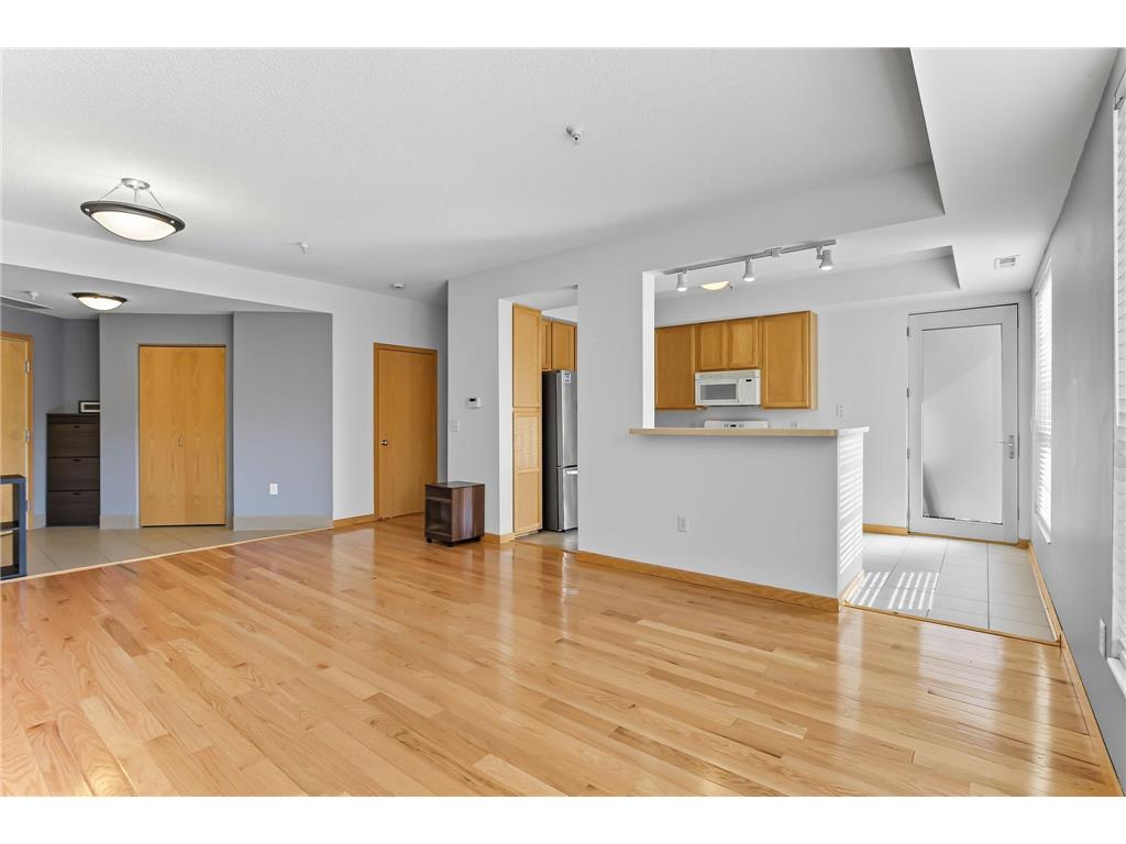 2566 Ellis Avenue #303 Saint Paul MN 55114 6787840 image7