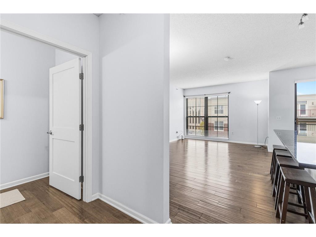 2566 Ellis Avenue #405 Saint Paul MN 55114 6816151 image4