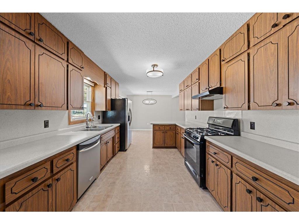 2567 Clarence Street Maplewood MN 55109 7018281 image11