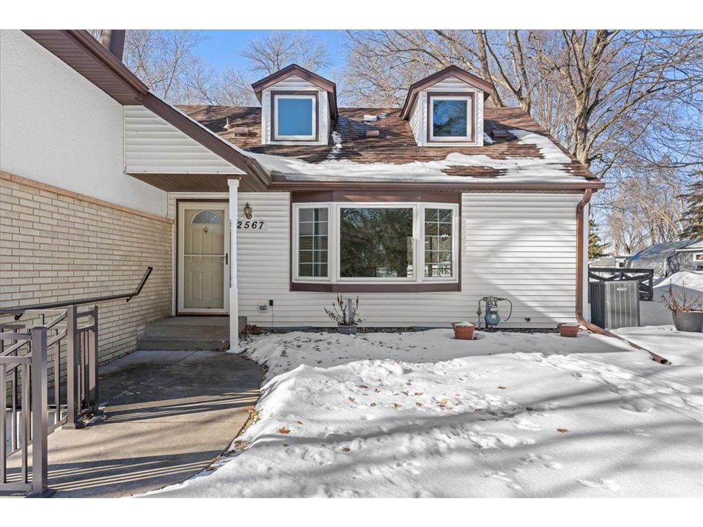 2567 Clarence Street Maplewood MN 55109 7018281 image2