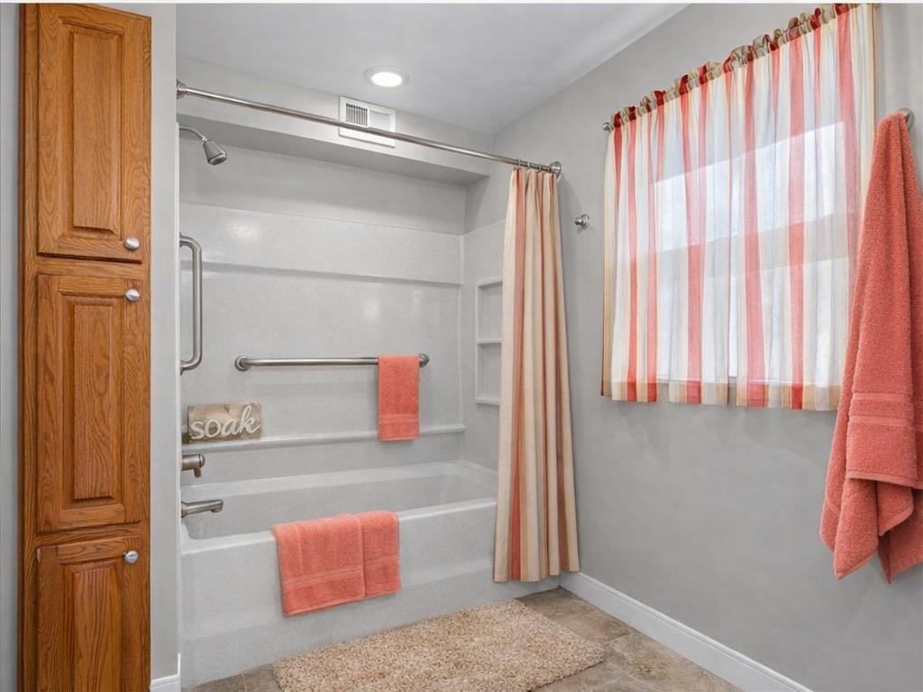 2567 Clarence Street Maplewood MN 55109 7018281 image22