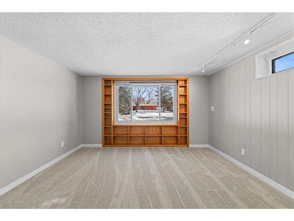 2567 Clarence Street Maplewood MN 55109 7018281 image33