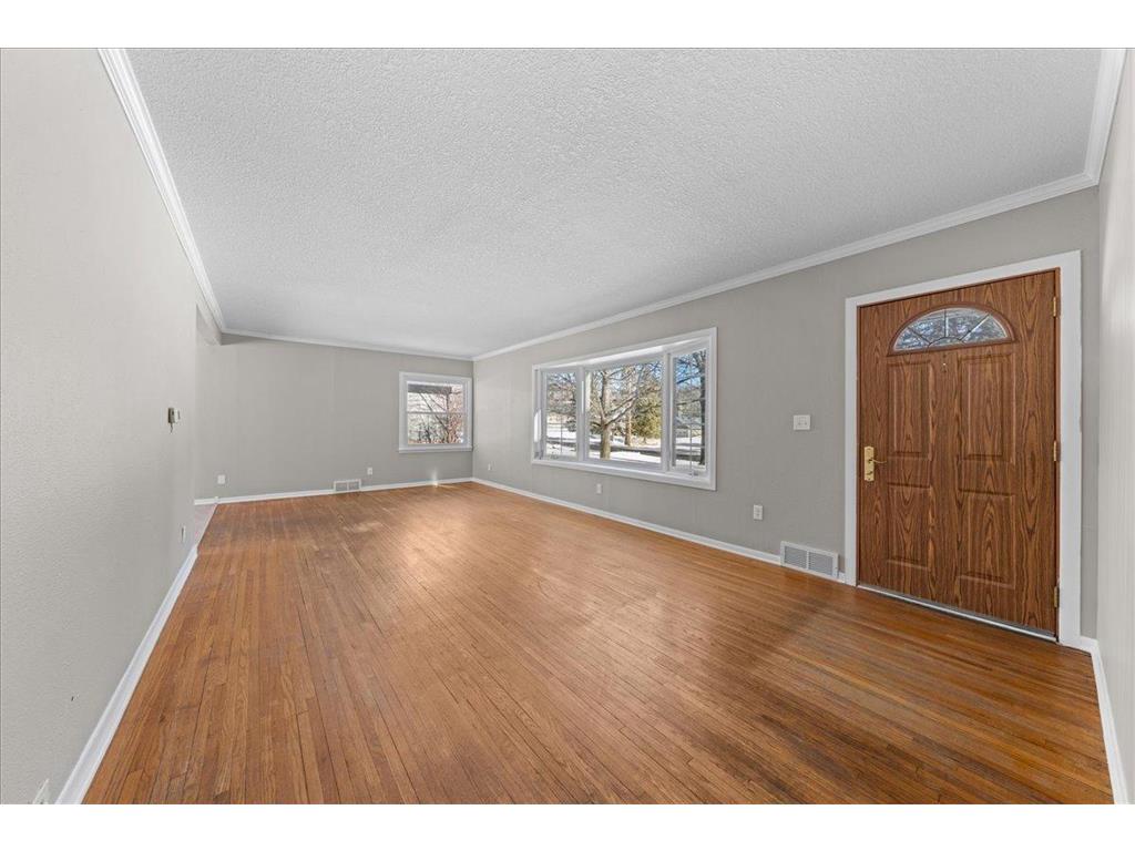 2567 Clarence Street Maplewood MN 55109 7018281 image4