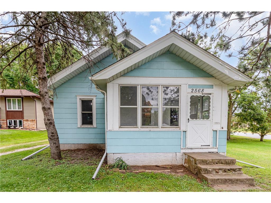 2568 South Avenue E North Saint Paul MN 55109 6596183 image1