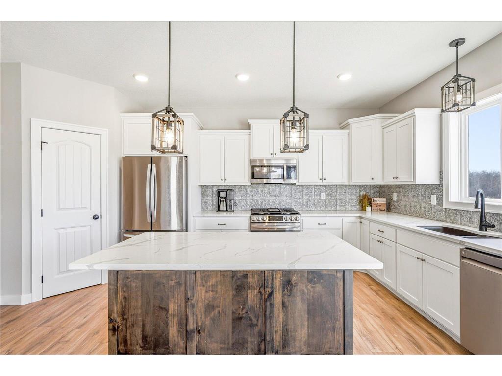 25686 Euclid Avenue Wyoming MN 55092 7029513 image11