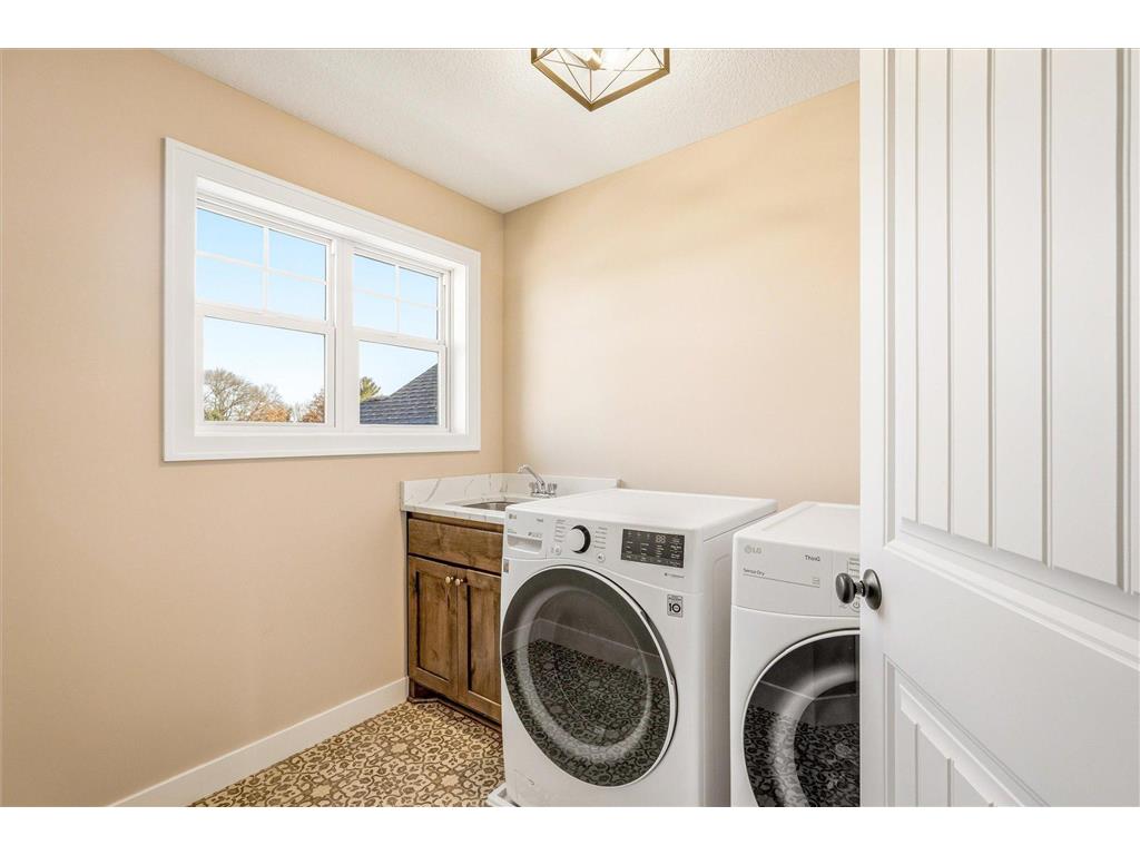 25686 Euclid Avenue Wyoming MN 55092 7029513 image29