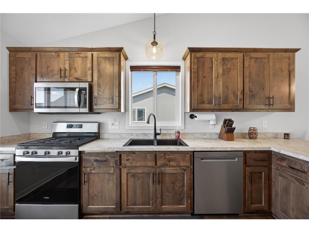 25695 Euclid Avenue Wyoming MN 55092 7071234 image16
