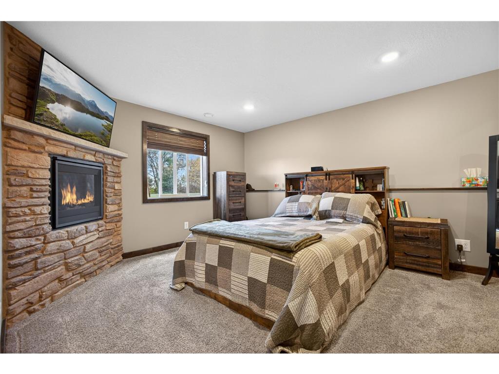 25695 Euclid Avenue Wyoming MN 55092 7071234 image32