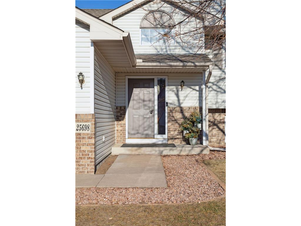 25698 Friesland Court Wyoming MN 55092 6481800 image1