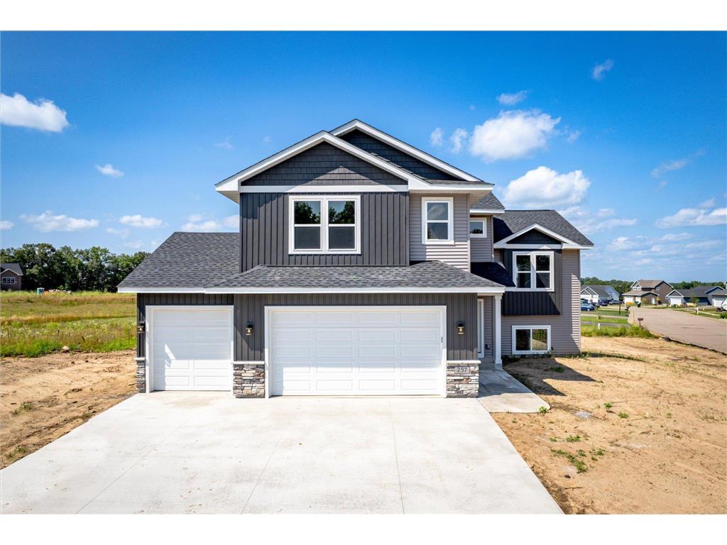 257 Dakota Avenue Roberts WI 54023 6574862 image1