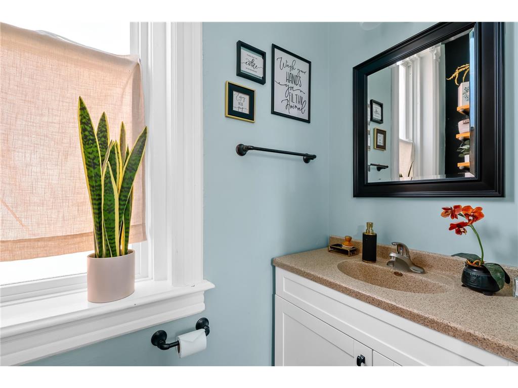 257 E Wabasha Street Winona MN 55987 7021671 image16