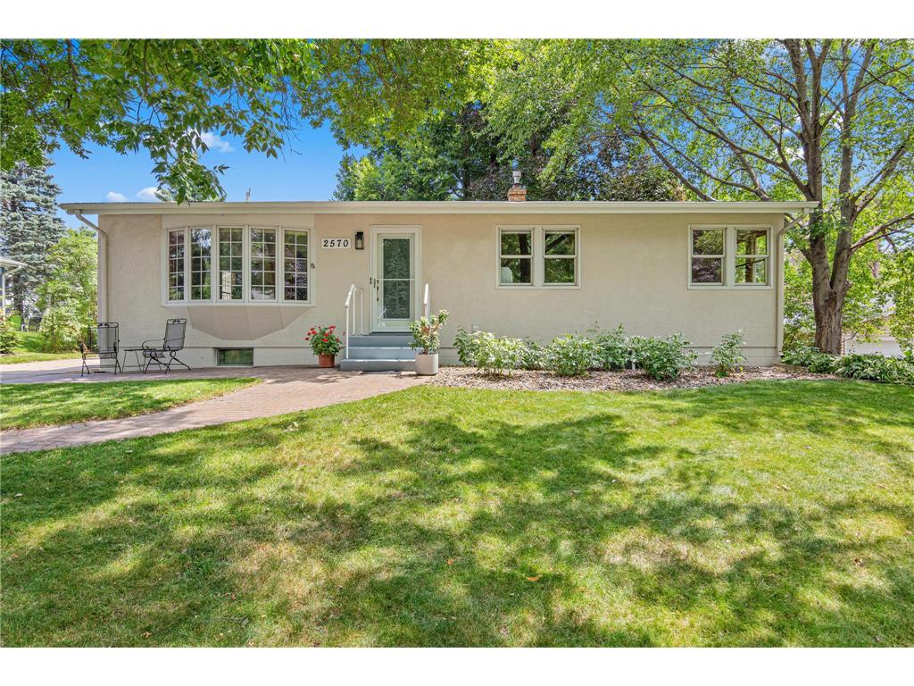 2570 Avon Street N Roseville MN 55113 7101487 image27
