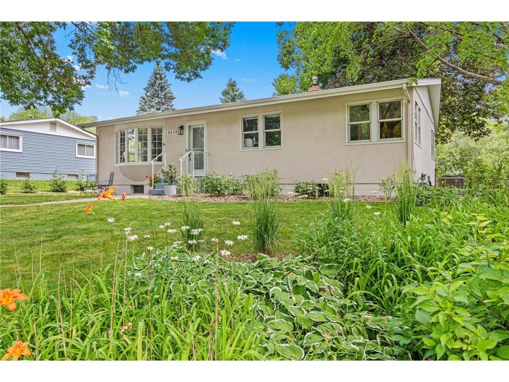 2570 Avon Street N Roseville MN 55113 7101487 image28