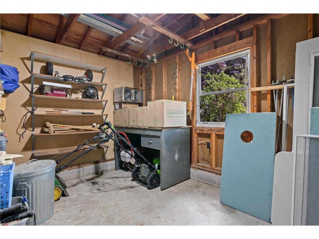2570 Avon Street N Roseville MN 55113 7101487 image36