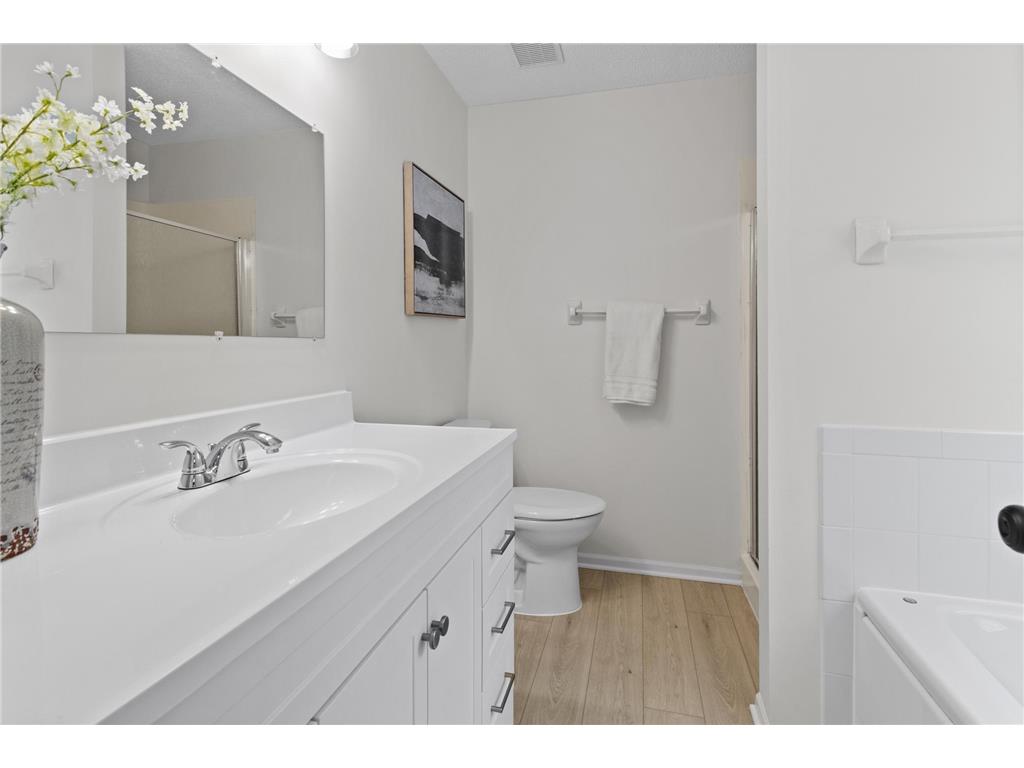 2571 Nemitz Avenue E Maplewood MN 55119 7017444 image25