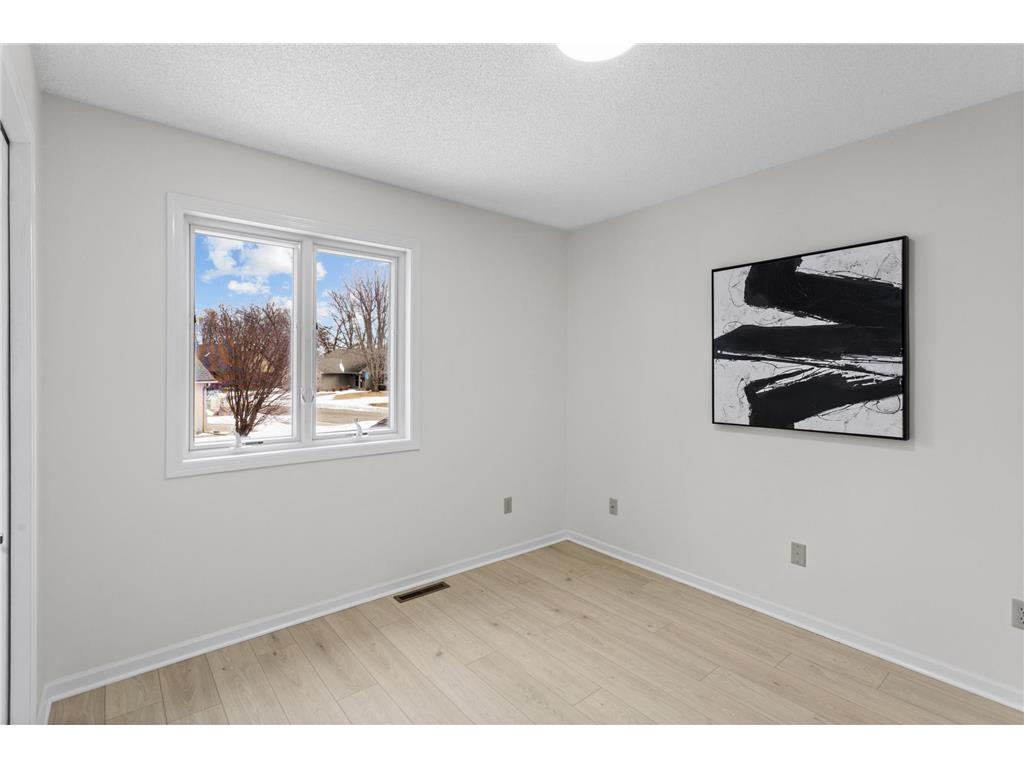 2571 Nemitz Avenue E Maplewood MN 55119 7017444 image28