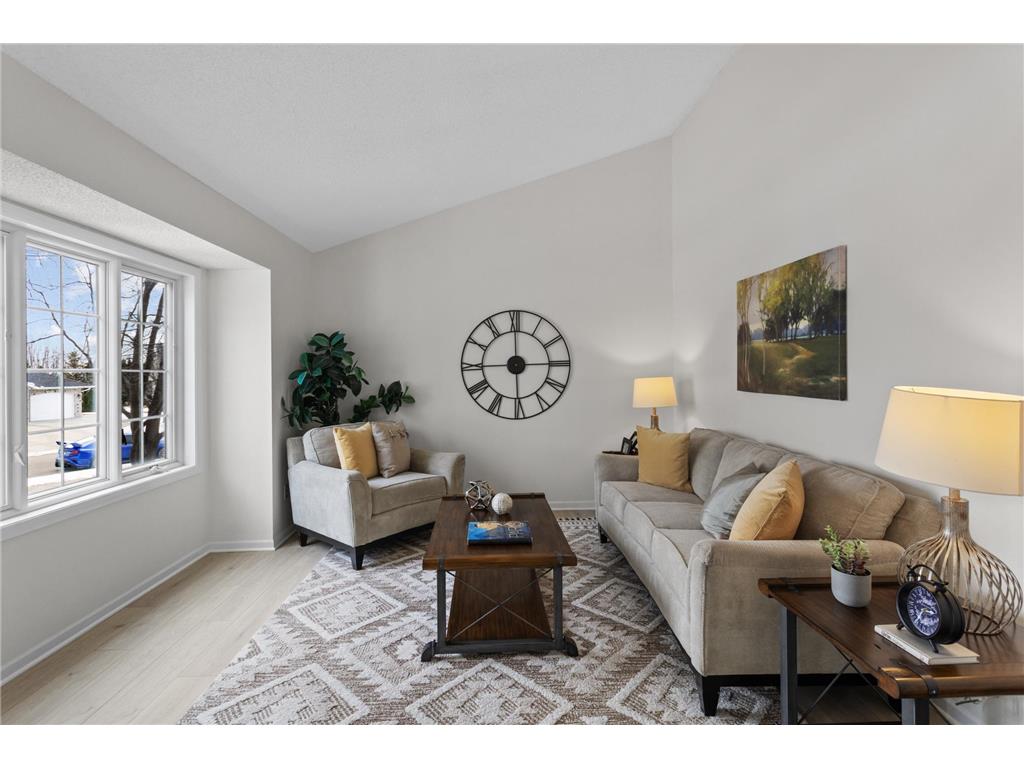 2571 Nemitz Avenue E Maplewood MN 55119 7017444 image6