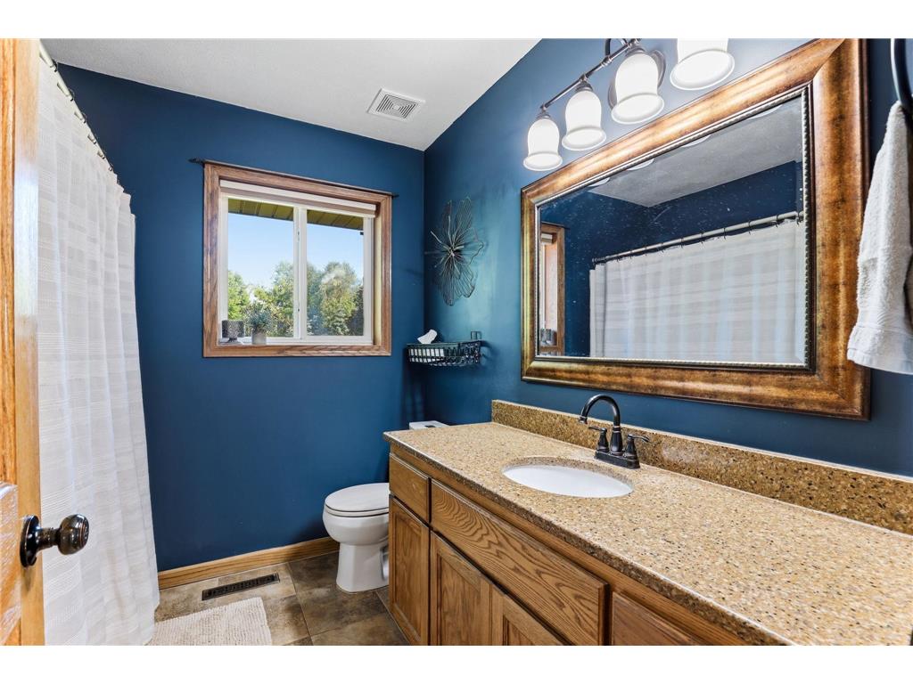 25719 Freeport Avenue Wyoming MN 55092 7095401 image17