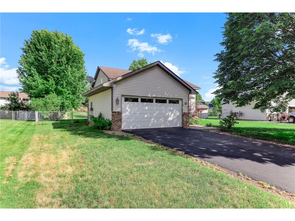 25719 Freeport Avenue Wyoming MN 55092 7095401 image2