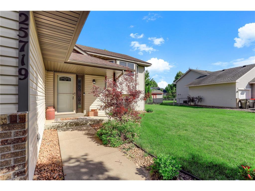 25719 Freeport Avenue Wyoming MN 55092 7095401 image3