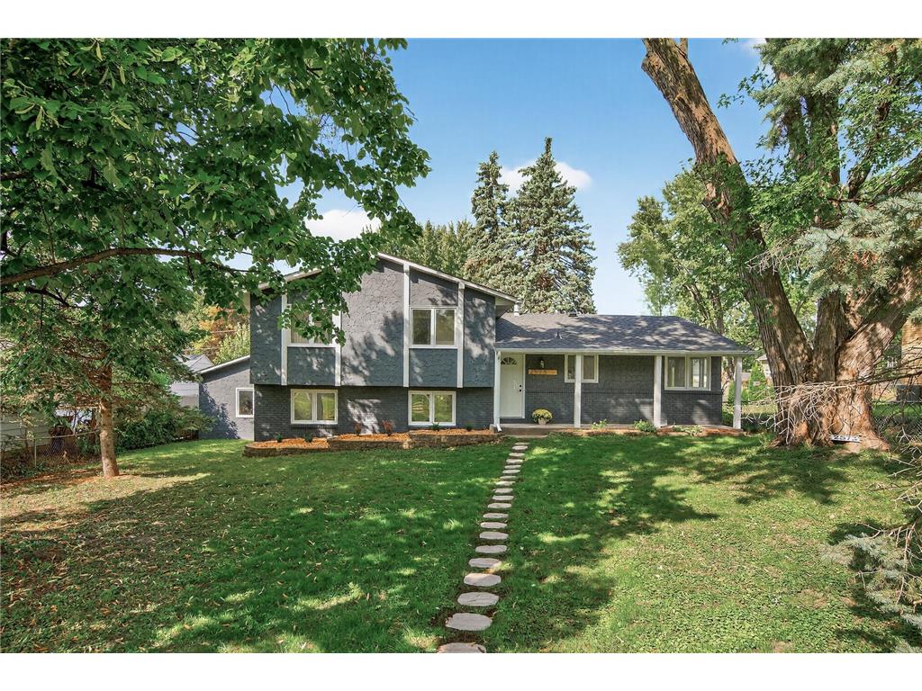 2573 South Avenue E North Saint Paul MN 55109 6788769 image1