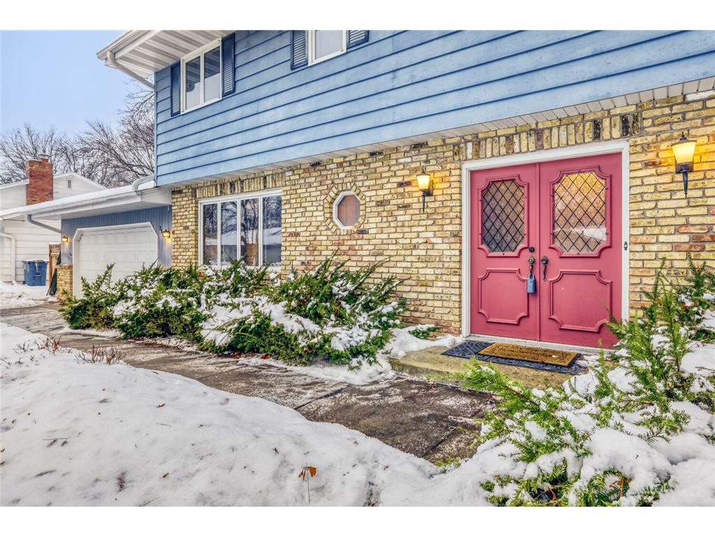 2574 Oak Drive White Bear Lake MN 55110 7002520 image1