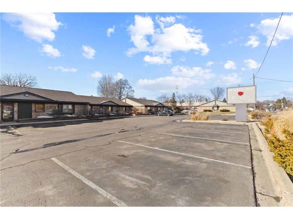 2575 Hamline Avenue N Roseville MN 55113 7028909 image2