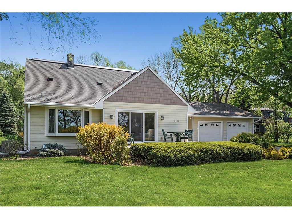 2575 Lake Elmo Avenue N Lake Elmo MN 55042 - Elmo 6556181 image1