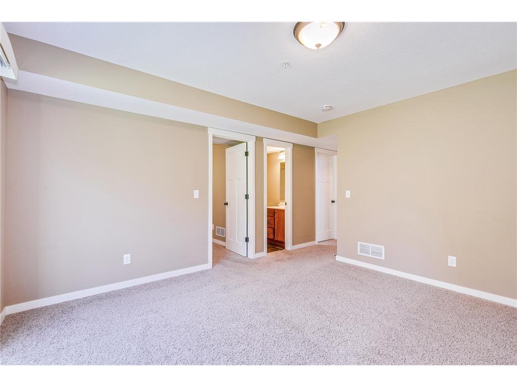 2576 Waterfall Way NW Prior Lake MN 55372 6821030 image23