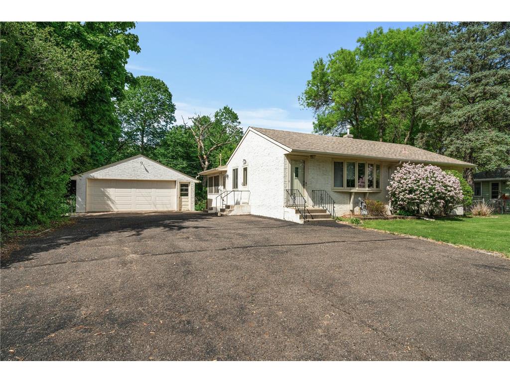 2577 Mayer Lane E Maplewood MN 55119 6726628 image1