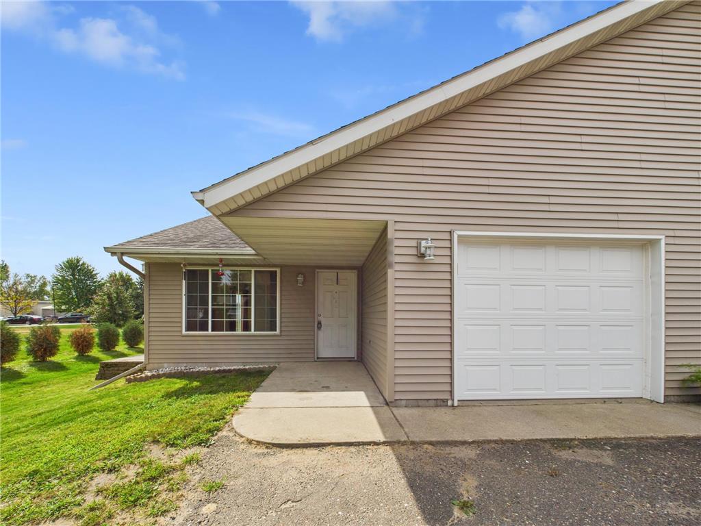 258 1st Street SE Avon MN 56310 6790824 image1