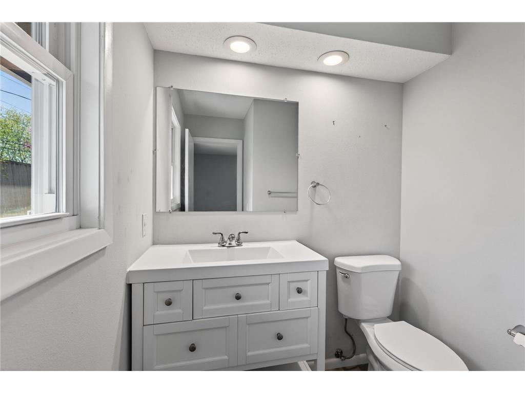 2580 Winfield Avenue Golden Valley MN 55422 7069725 image16