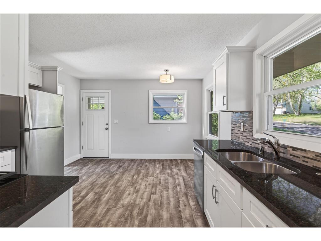 2580 Winfield Avenue Golden Valley MN 55422 7069725 image8