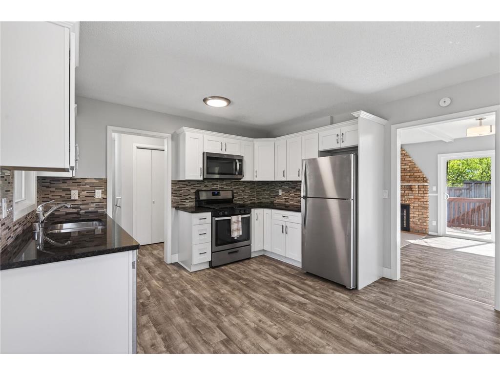 2580 Winfield Avenue Golden Valley MN 55422 7069725 image9