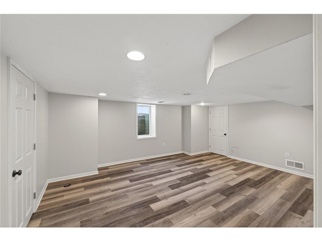 25815 Wild Rose Lane Shorewood MN 55331 6824163 image9