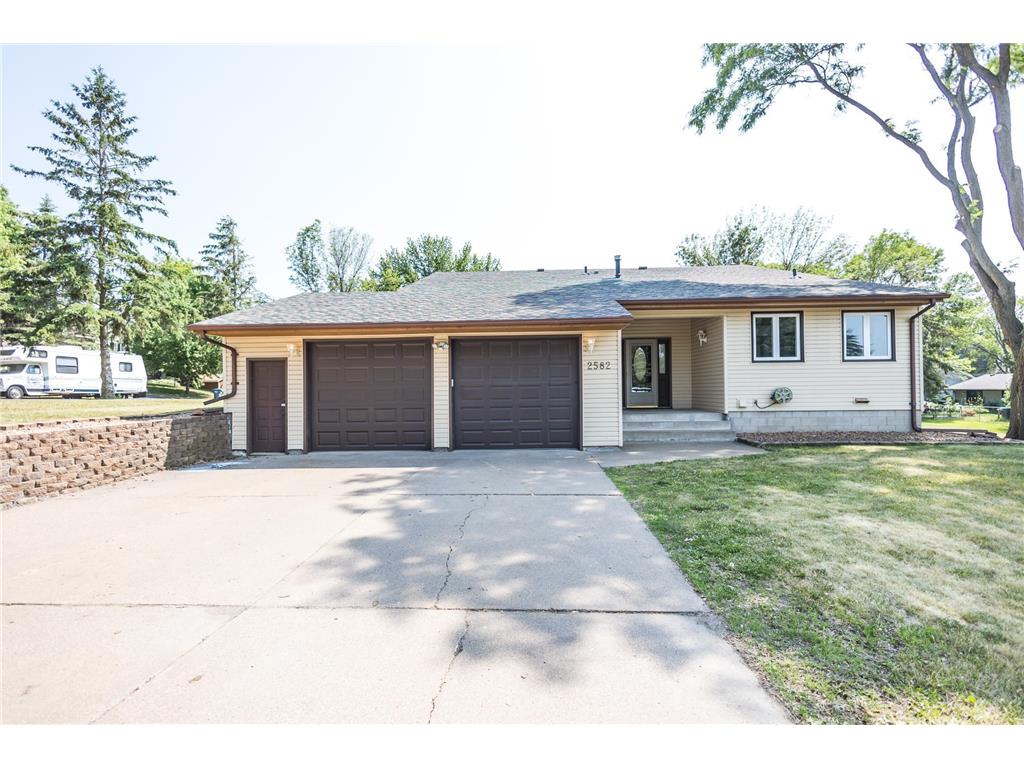 2582 Eldridge Avenue E, North Saint Paul, MN 55109 MLS 6384926