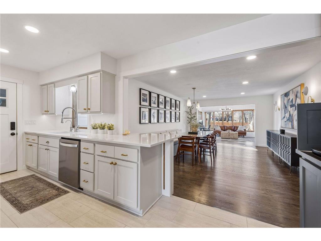 25835 Wild Rose Lane Shorewood MN 55331 7040729 image1