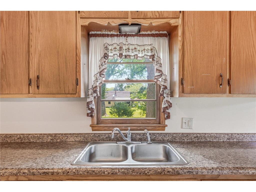 2584 Herschel Street Roseville MN 55113 7100860 image7