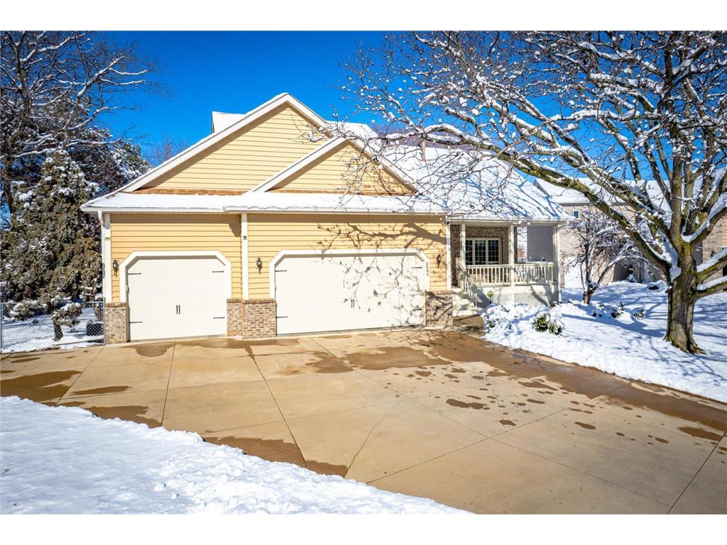 2584 Horseshoe Lane Woodbury MN 55125 6487986 image1