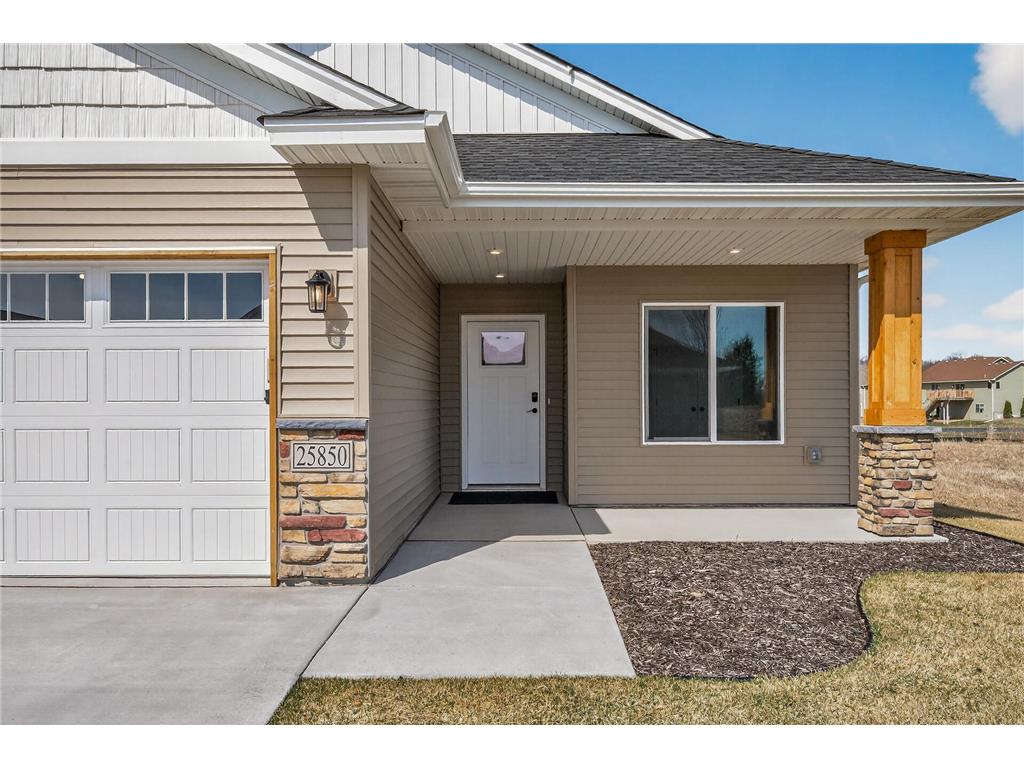 25850 Emerson Court Wyoming MN 55092 7049171 image2