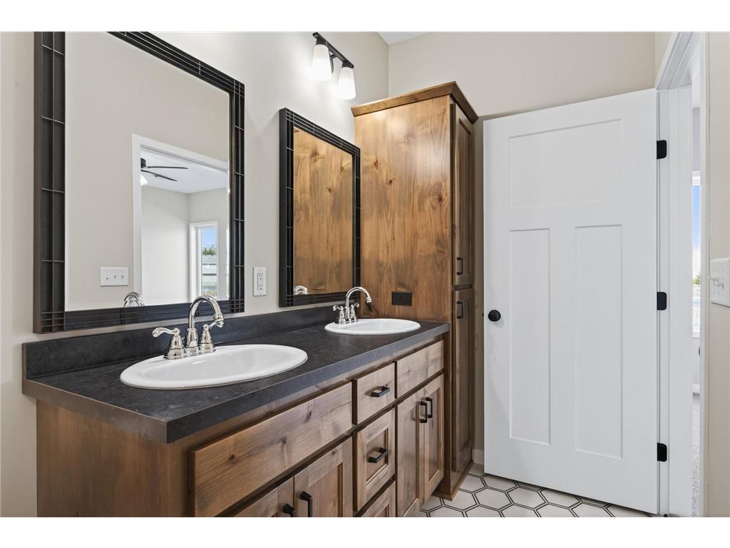 25850 Emerson Court Wyoming MN 55092 7049171 image20